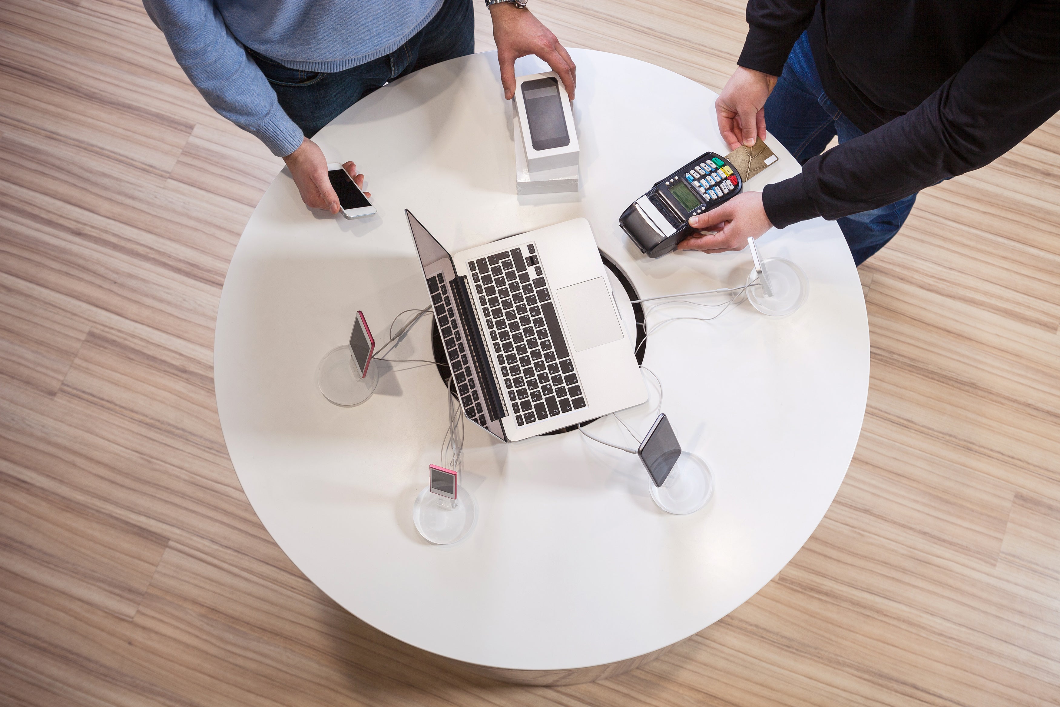 Pros and Cons of Buying a Used Smartphone